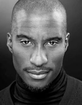 Diễn viên Clint Dyer