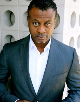 Diễn viên Jaymes Butler