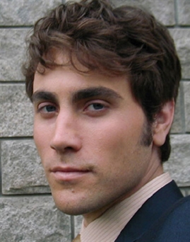 Diễn viên Jonathan Kos-Read