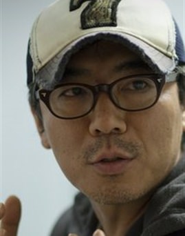 Đạo diễn Jee-woon Kim